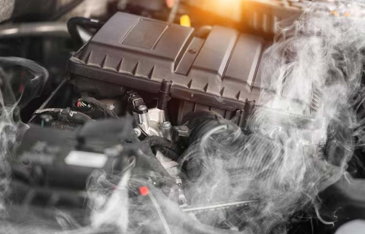 Car-Overheating_Must-Have-Tips-to-Stop-Engine-Damage-Fast-004