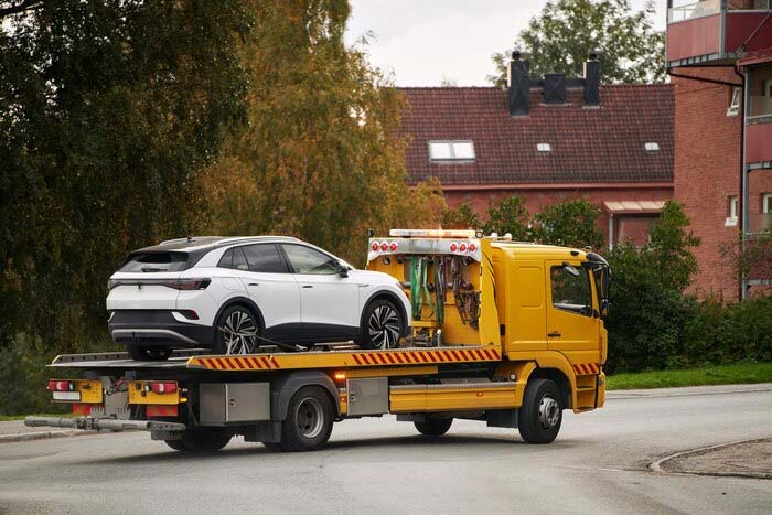 How-Capital-Car-Recovery-Handles-Emergency-Towing-247-003